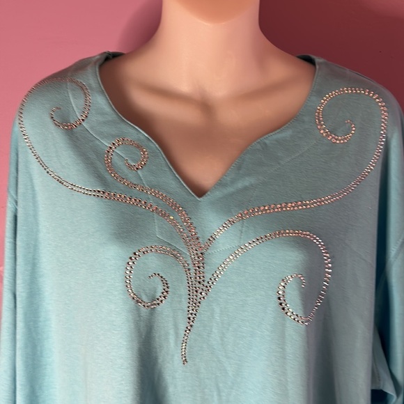 Isaac's Design Casuals Blue 3/4 Sleeve Blouse 2X – Crystal Embellishments - Picture 2 of 5
